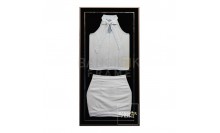 กรอบรูปโชว์เสื้อและกระโปรงพนักงานบริษัท